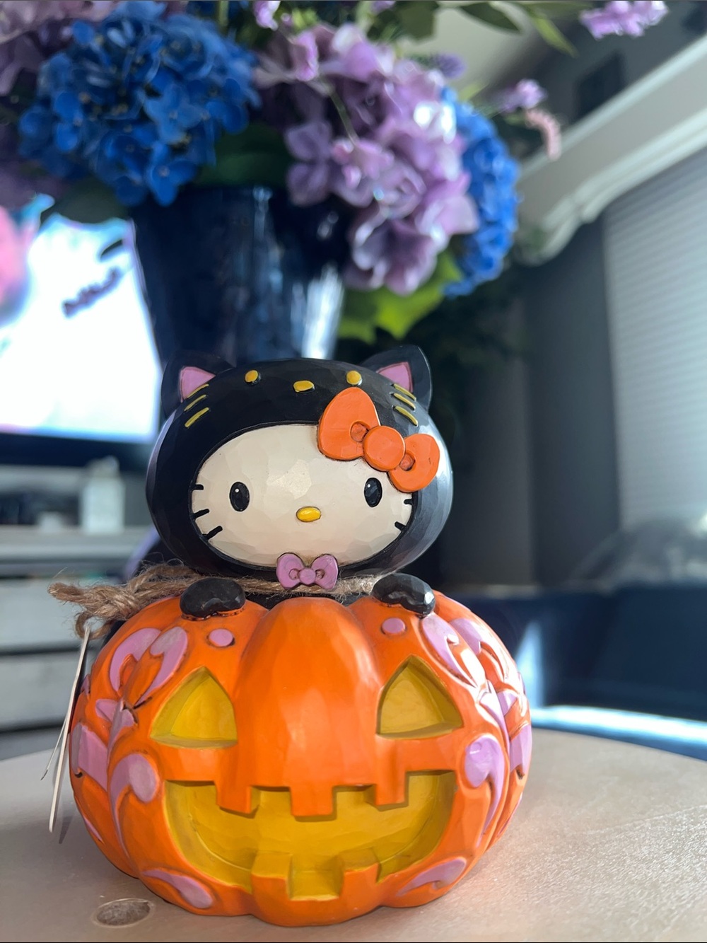 🎃Hello Kitty Halloween Pumpkin – Jim Shore × Sanrio – Light‑Up Figurine🎃